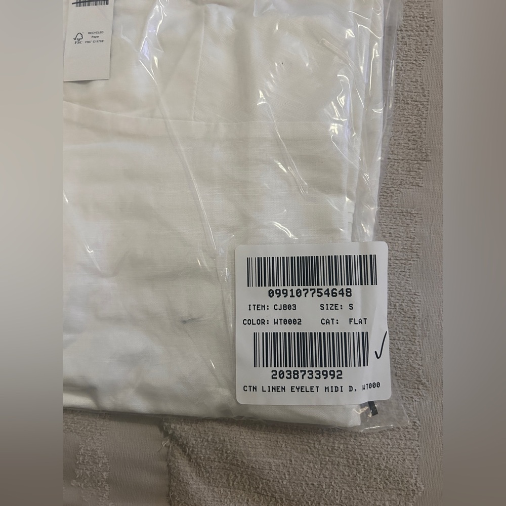 NWT Eyelet midi dress in linen-cotton blend Size Small - Picture 15 of 16